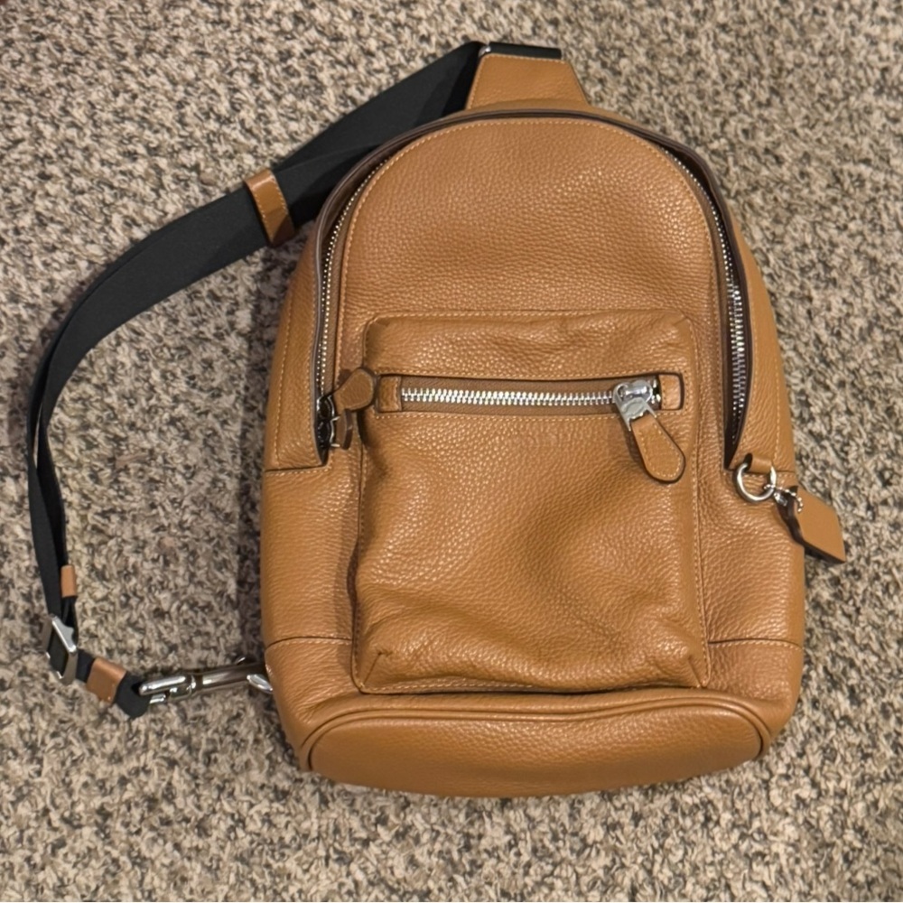 Coach (2540) Sling Pack Shoulder Bag